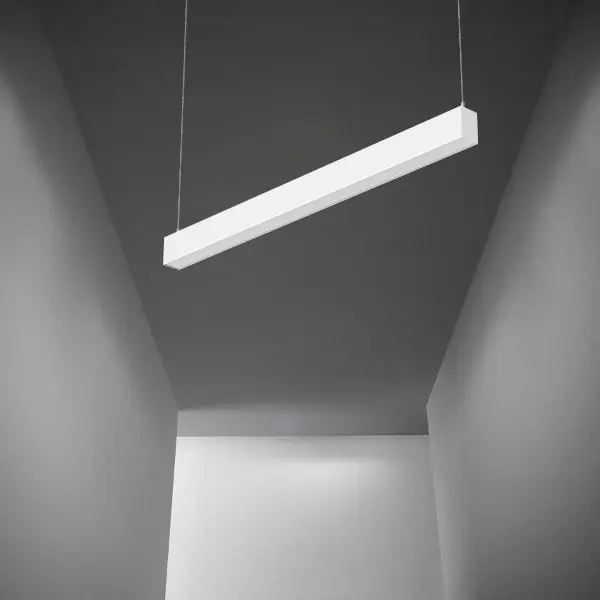 8860 linear light