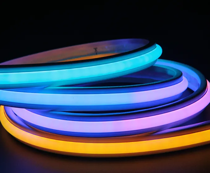 16x9.5mm Smooth Line Silicone Extrusion Strip